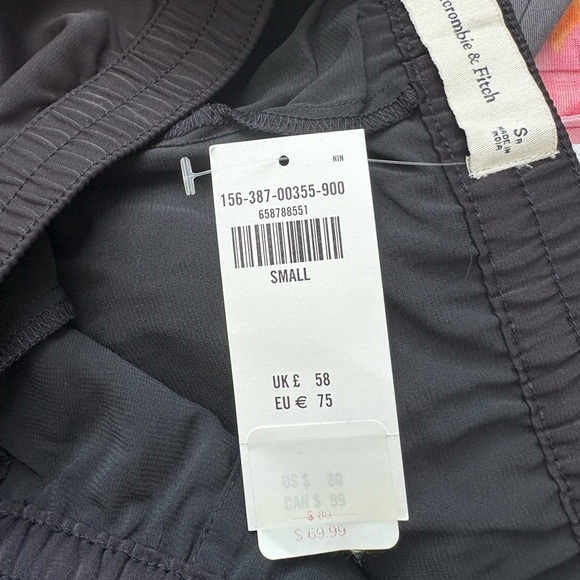 Abercrombie & Fitch Drapey Pull-On Pant – Black – Size Small - Picture 5 of 5